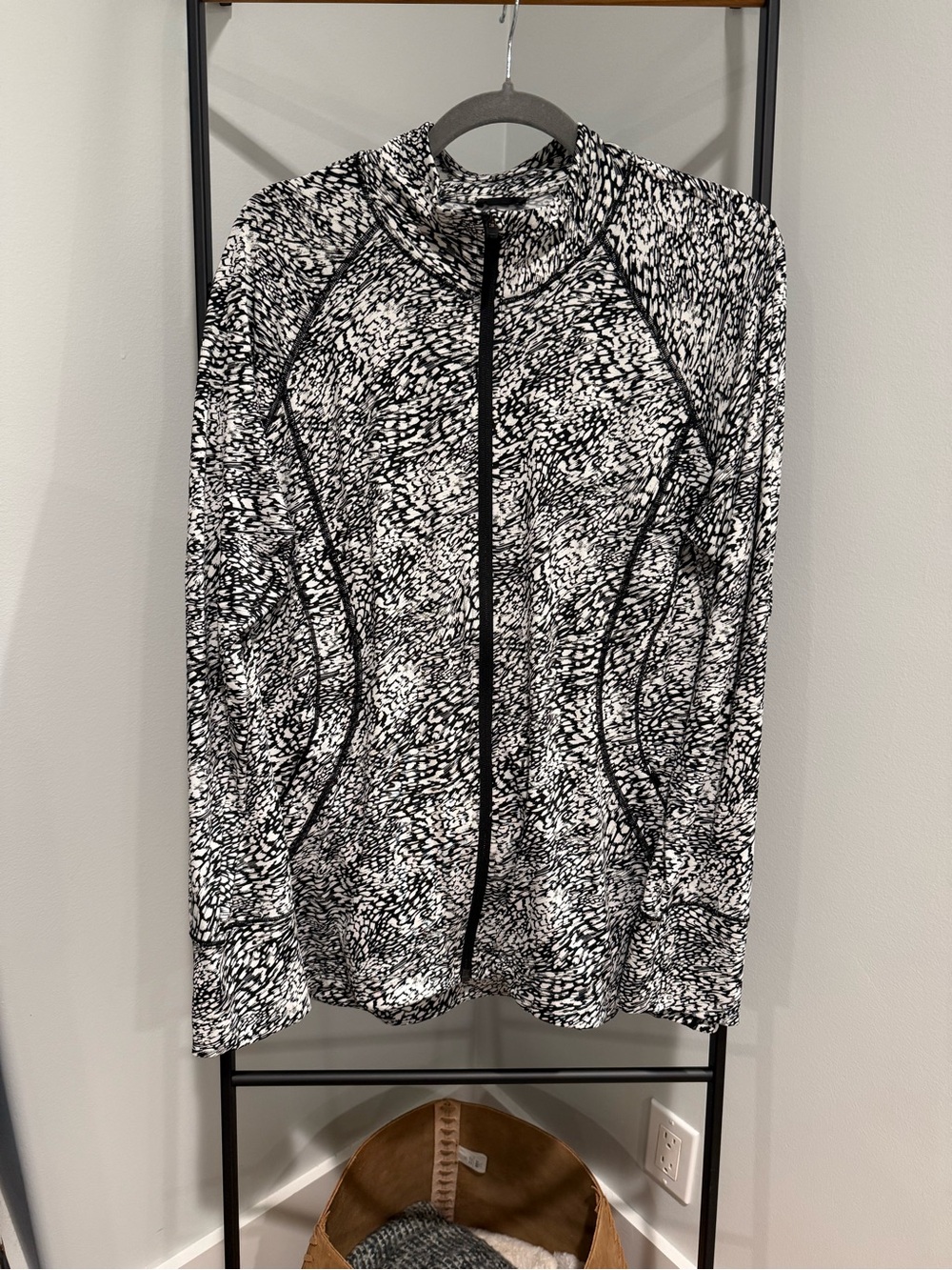 Athleta Black & White Printed Full-Zip Jacket